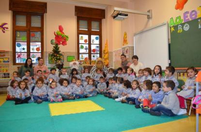Visita de los Reyes Magos al colegio (ANPA) - Foto 1