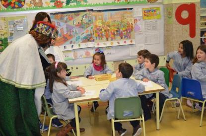 Visita de los Reyes Magos al colegio (ANPA) - Foto 12