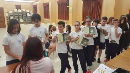 Visita de Ledicia Costas a 5� de Primaria - Foto 10
