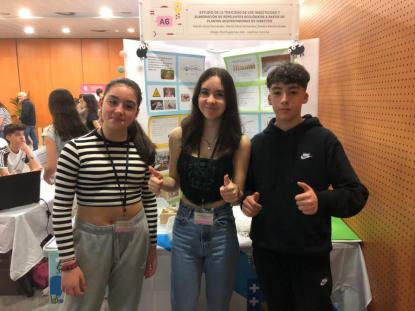 �xito de los J�venes cient�ficos de las Josefinas de Ourense en Barcelona. - Foto 6